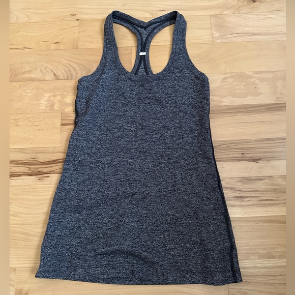 Lululemon Cool Racerback Tank II Luon Light Size 2? Heathered Black - Picture 1 of 9